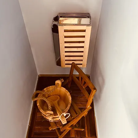 La Traversa Di *